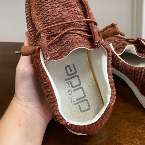 Hey Dude Wendy Stretch Rust Slip On Shoe Women’s Size 6 - Picture 8 of 10